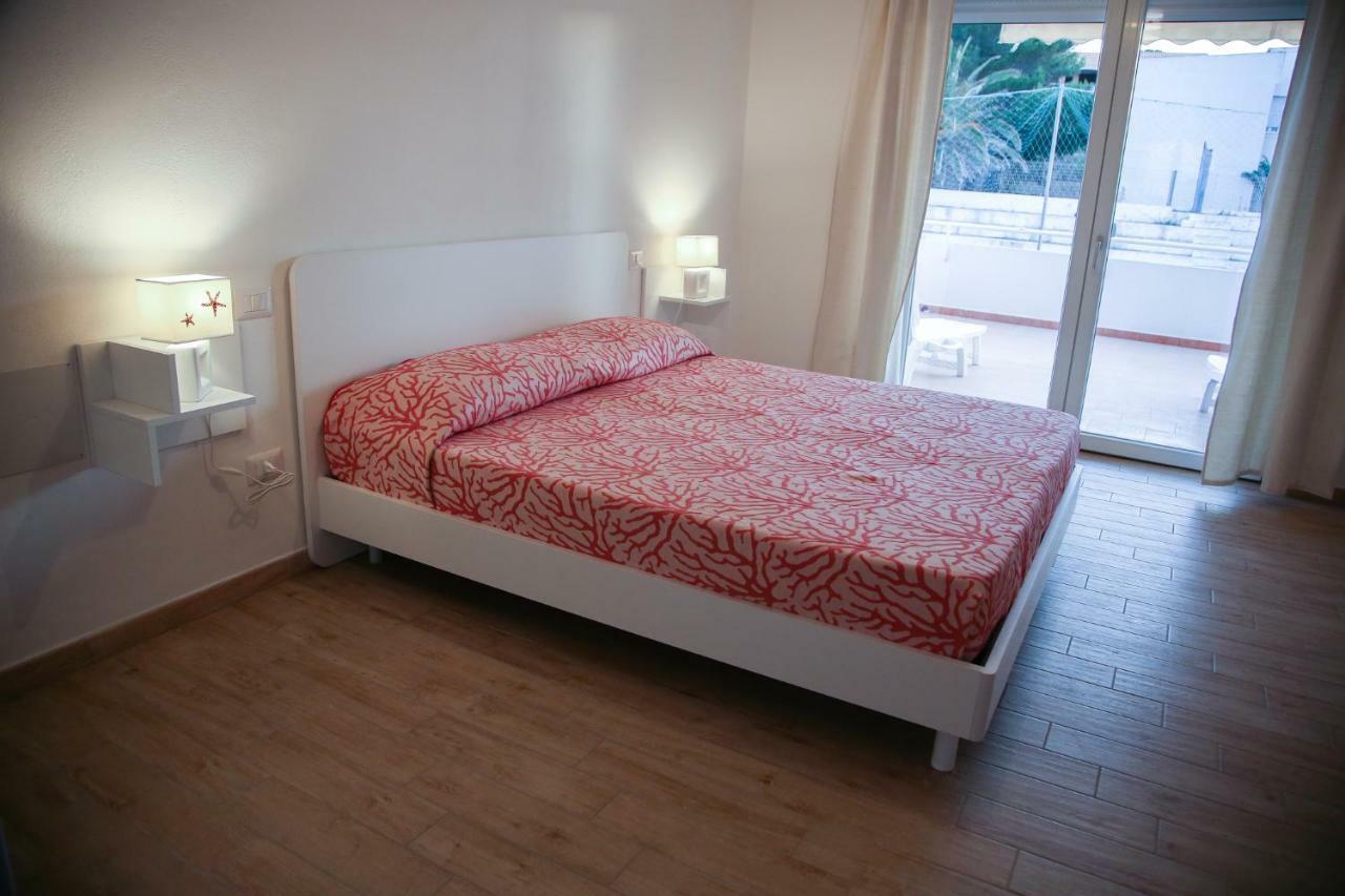 B&B Le Tre Spiagge Calasetta Exterior foto