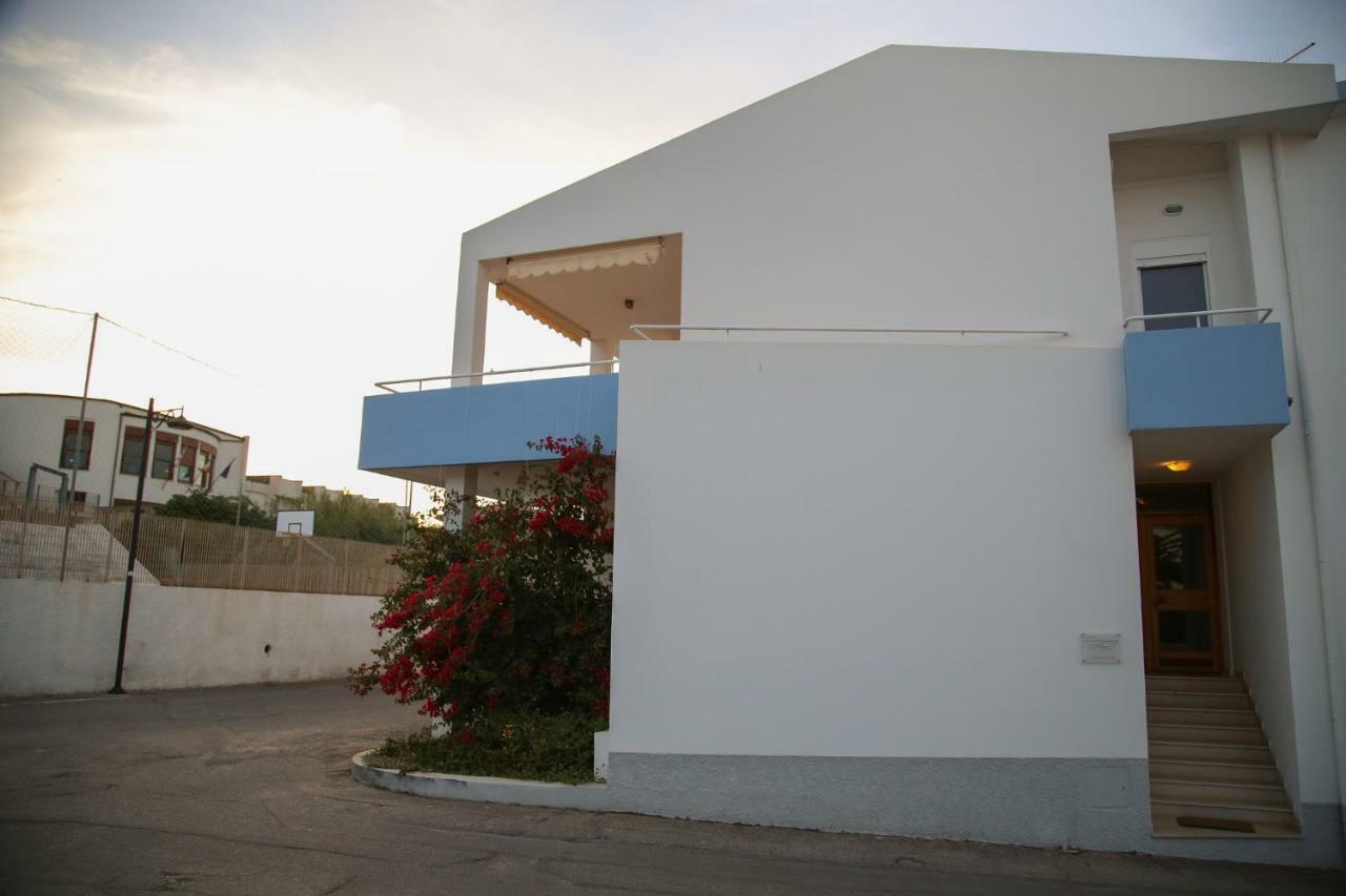 B&B Le Tre Spiagge Calasetta Exterior foto